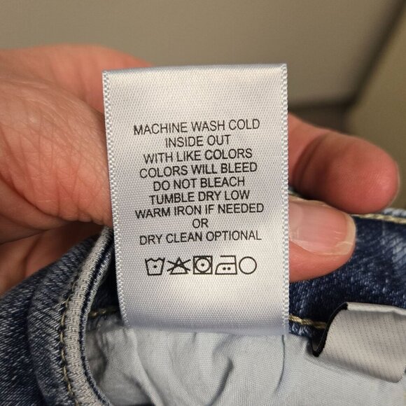 Vervet Women's S Denim Distressed High-Waisted Frayed Hem Cargo Pocket Shorts - Picture 10 of 11